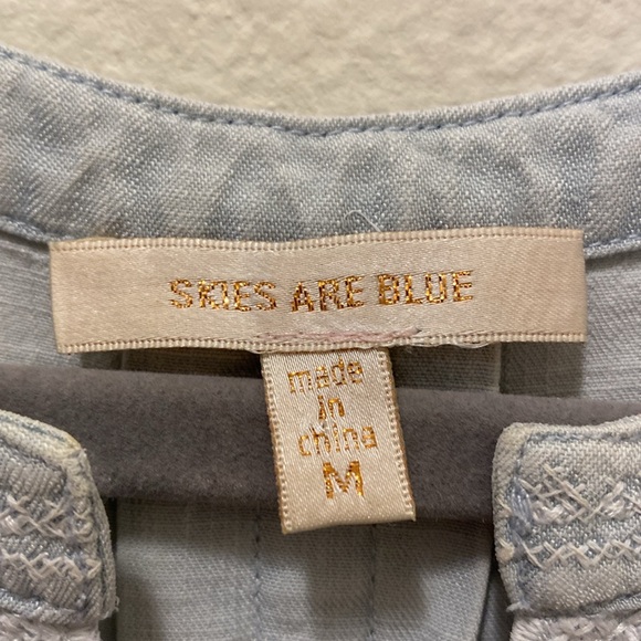 SKIES ARE BLUE knee length light blue dress - Picture 2 of 5